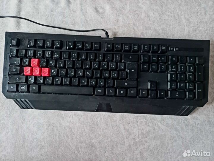 Игровая клавиатура с подсветкой