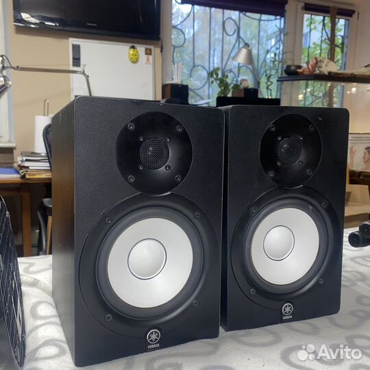 Колонки Yamaha HS5