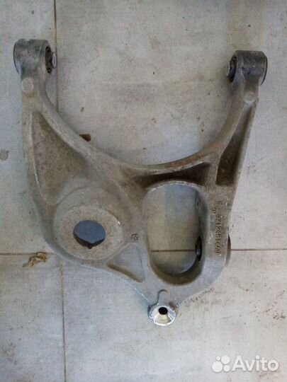 Рычаг задний правый Jeep Grand Cherokee WK2