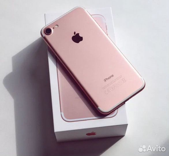 Телефон iPhone 7