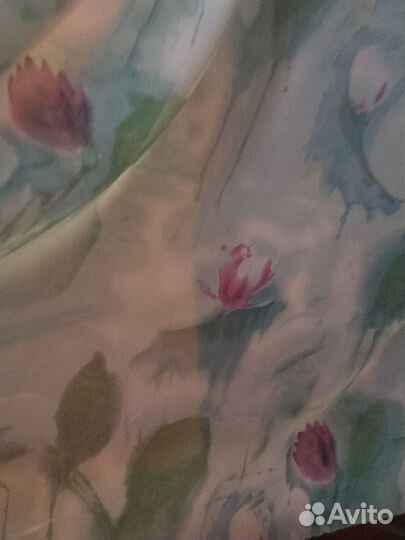 Отрез ткани крепдешин