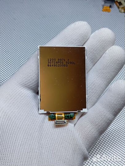 Sony Ericsson T700. Дисплей. Оригинал. Идеал