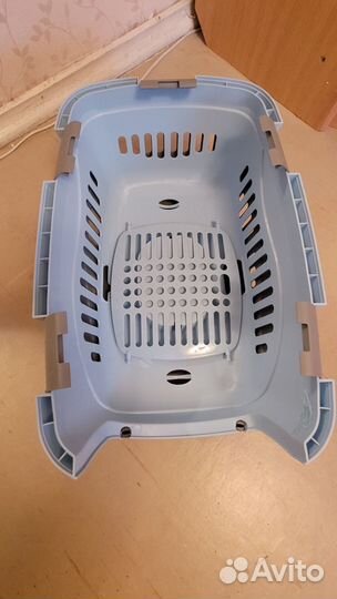 Переноска для кошки или маленькой собачки