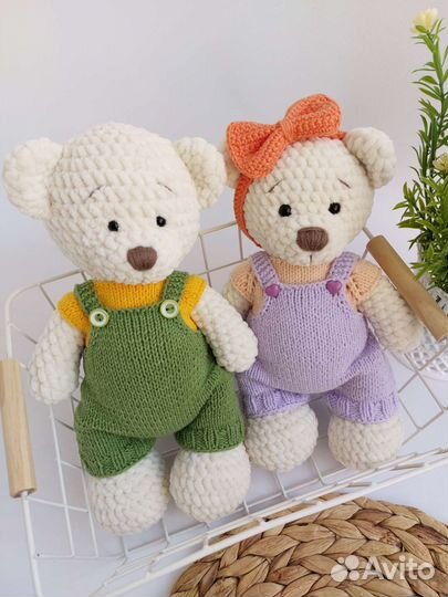 Вязаная игрушка мишка