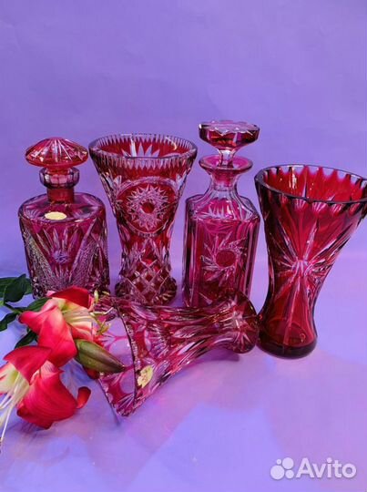 Три вазы в форме кубка 16,21и22см розовый хрусталь
