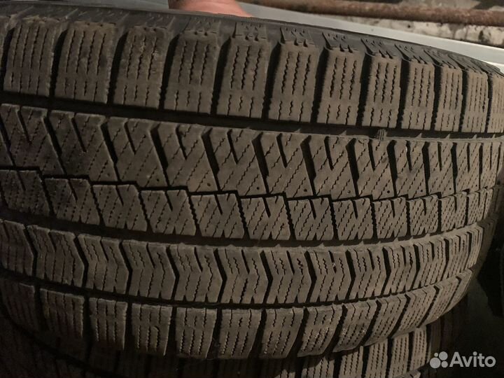 Bridgestone Blizzak Ice 205/55 R16