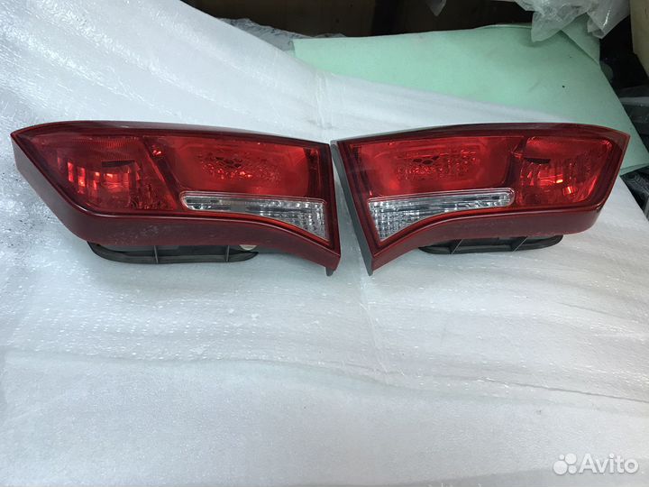 Фонарь задний левый и правый Kia Rio 3 рестайл