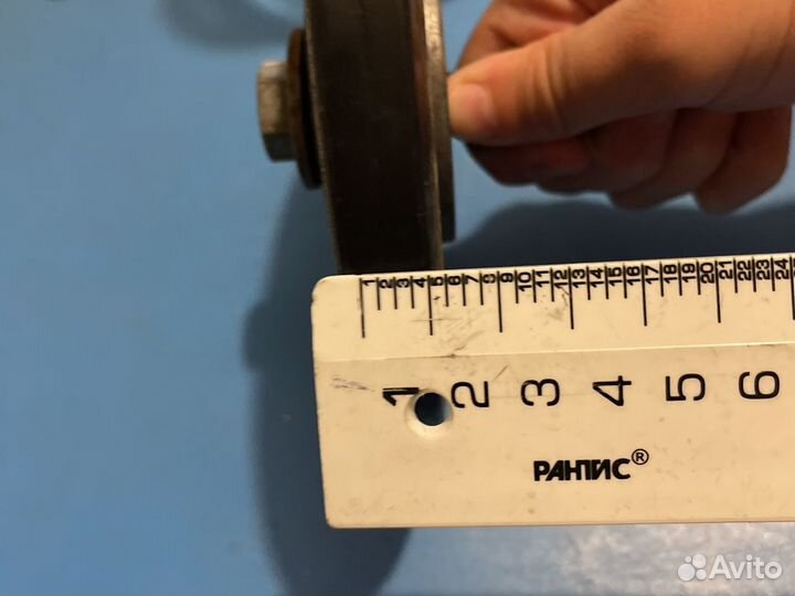 Каток для снегохода