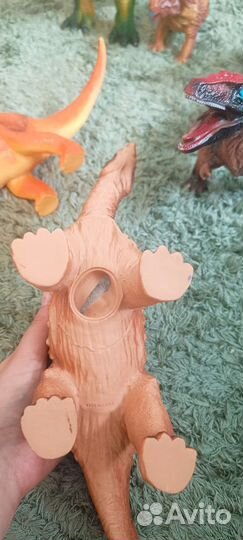 Динозавры игрушки