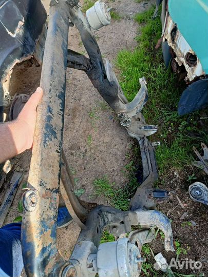 Передний подрамник opel vectra b