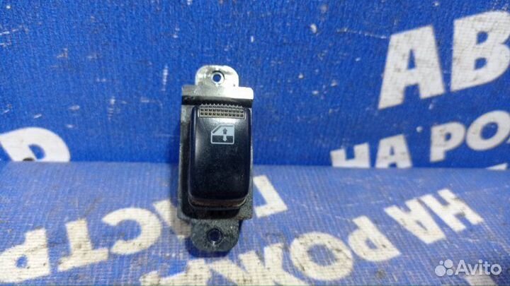 Кнопка стеклоподъемника Hyundai Sonata 4 седан