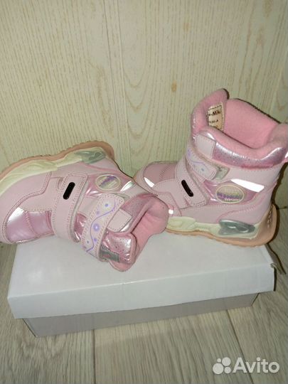 Ботинки зимние для девочки 23