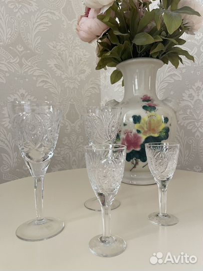 Хрустальные фужеры и рюмки