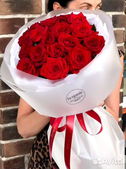 Розы Букет в круглой упаковке
