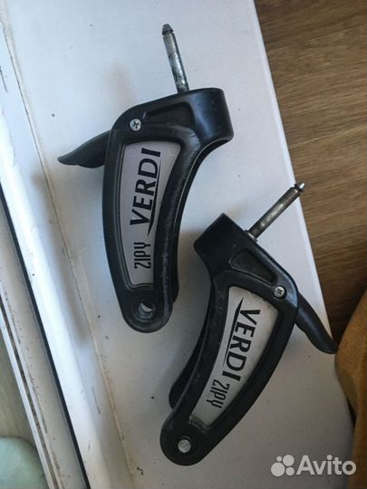 Вилка на переднее колесо коляски Verdi Zipy