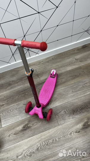 Самокат Scooter