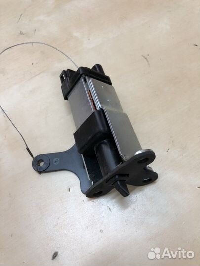 Замок лючка бензобака Соната Тагаз