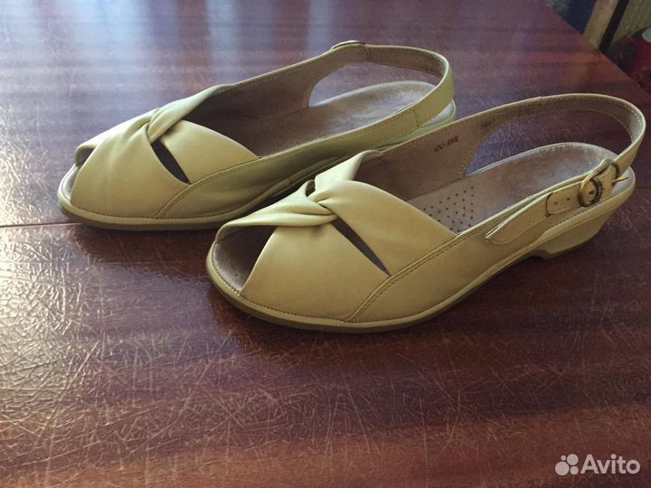 Босоножки женские 40 размер