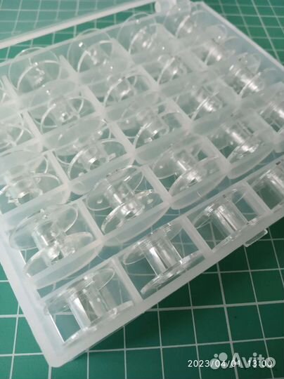 Бокс коробка шпульки пластик швейная машинка