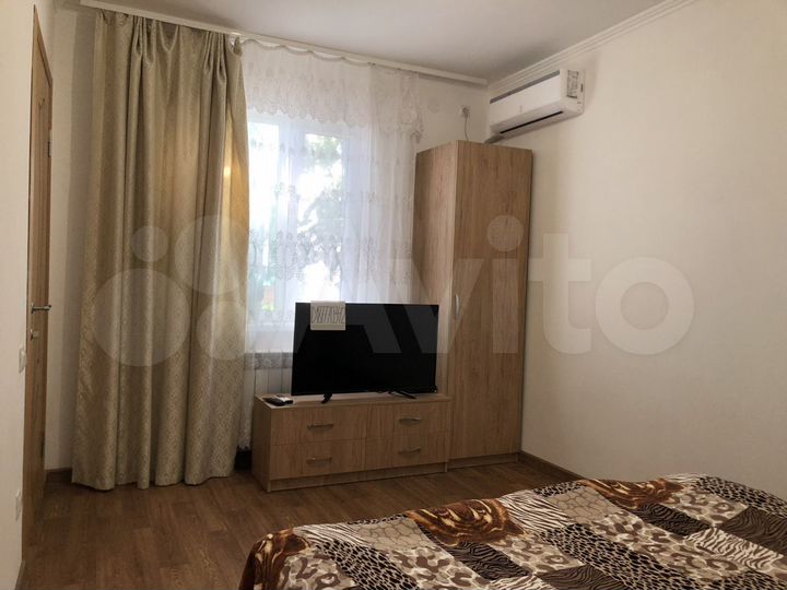 Комната 32 м² в 2-к., 2/2 эт.