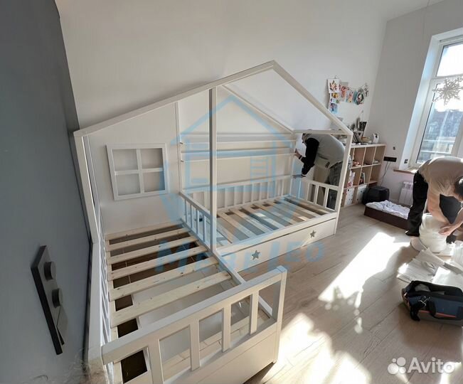 Двухъярусная кровать