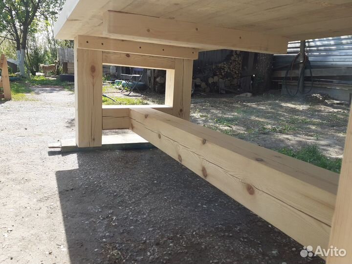 Стол из масива