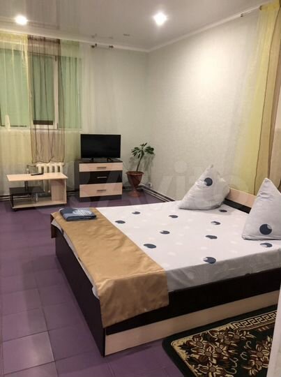 2-к. квартира, 80 м², 1/12 эт.