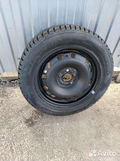 Pirelli Ice Zero 185/60 R15