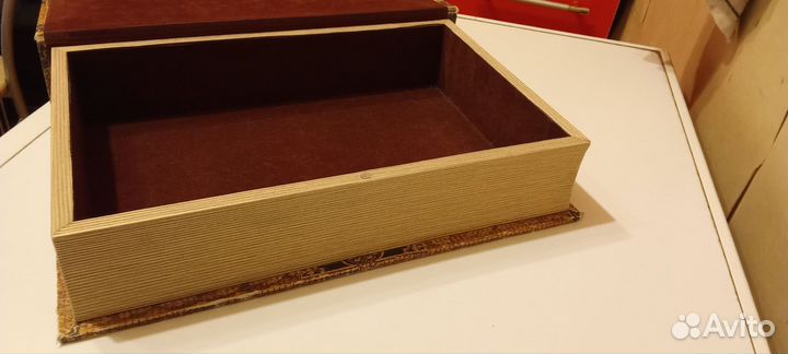 Шкатулка книга