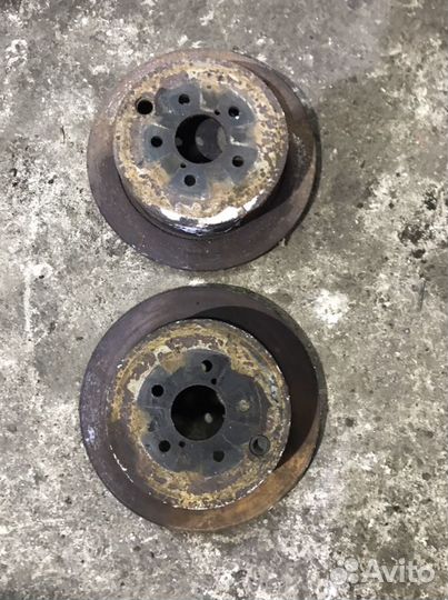 Subaru Impreza задние тормозные диски