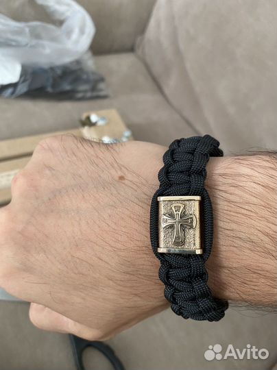 Браслет из паракорда