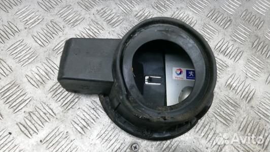 Лючок бака peugeot 3008 (LDN17IC01)