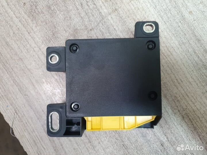 Блок управления airbag Renault Logan