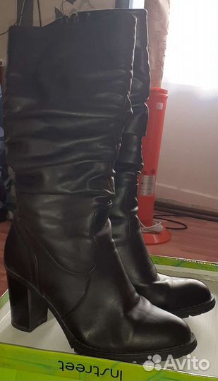 Зимние женские сапоги 38