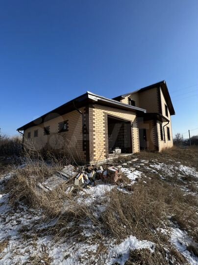 Дом 190 м² на участке 15 сот.