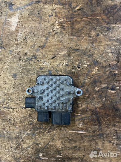 Блок управления вентилятора Infiniti G25