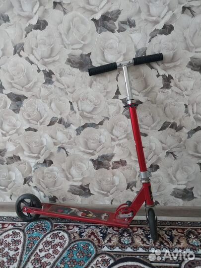 Детский самокат бу