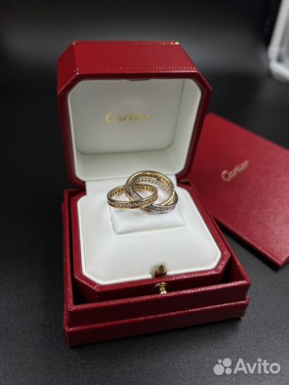 Кольцо Cartier Trinity de Ring B4075100