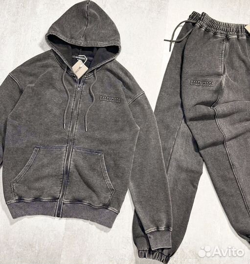 Спортивный костюм мужской