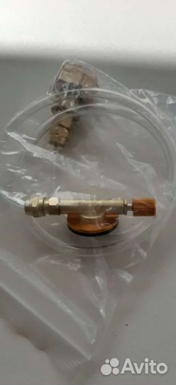 Газовый переходник для заправки баллончиков