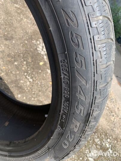 Pirelli Scorpion Winter 255/45 R20