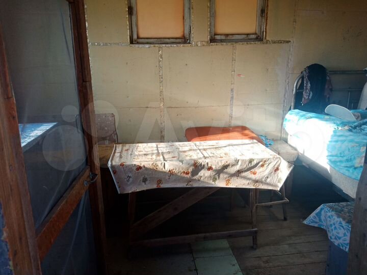 Дача 10 м² на участке 6 сот.