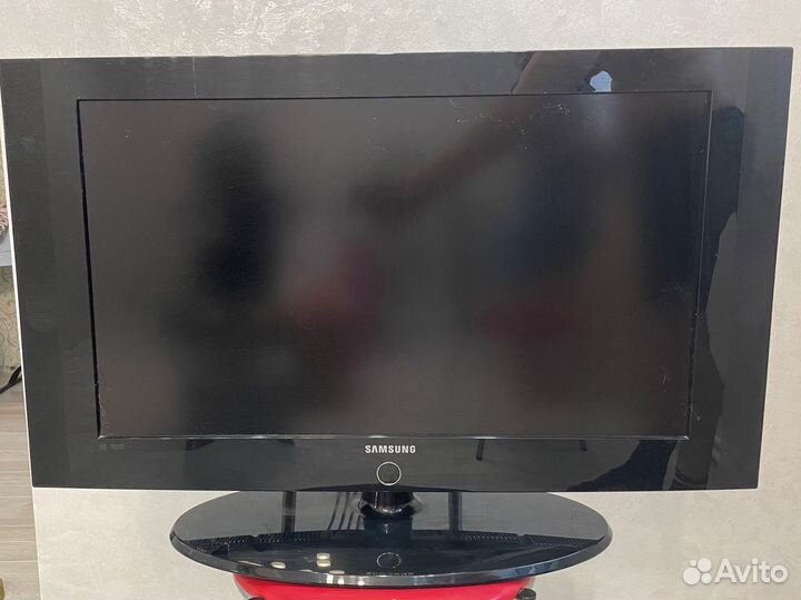 Телевизор samsung