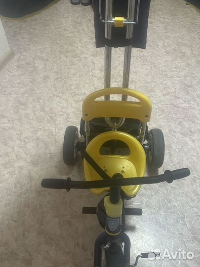 Детский велосипед с родительской ручкой