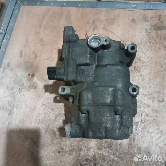 Компрессор кондиционера Toyota Prius ZVW30 2zrfxe