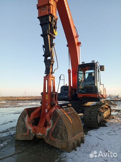Гусеничный экскаватор Hitachi ZX330LC-5G, 2020