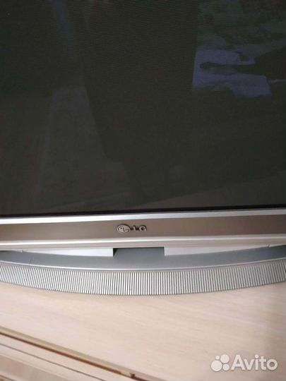 Телевизор бу LG