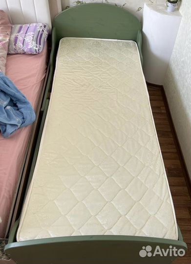 Продам б/у детскую кровать