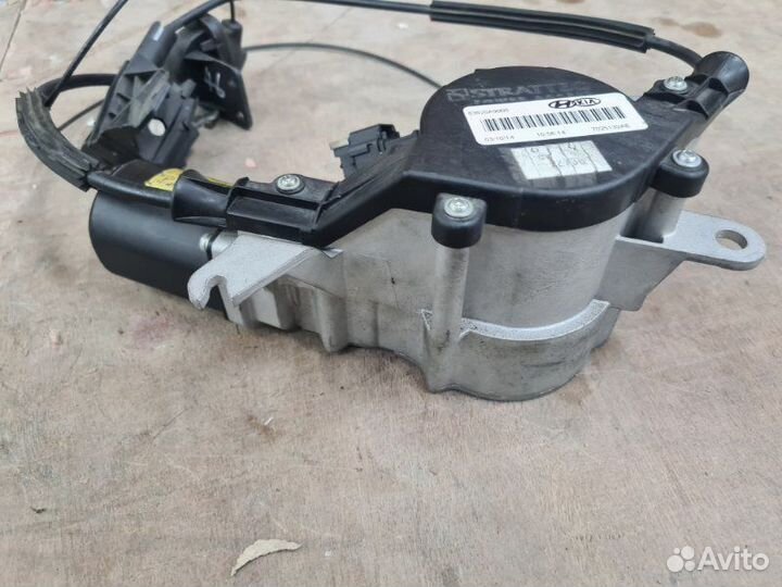 Электропривод сдвижной двери правый Kia Carnival 3