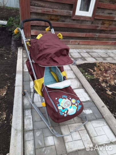 Утеплённые сани, хорошее состояние